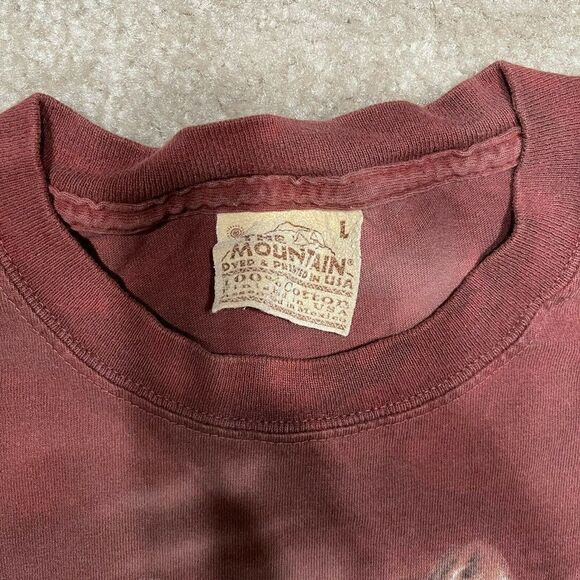 The Mountain Leather Tag Wolf Print T-Shirt Large - Picture 4 of 9